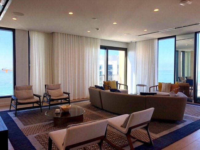 Building Photo - Aalii - Furnished Studio/1BA/1PK