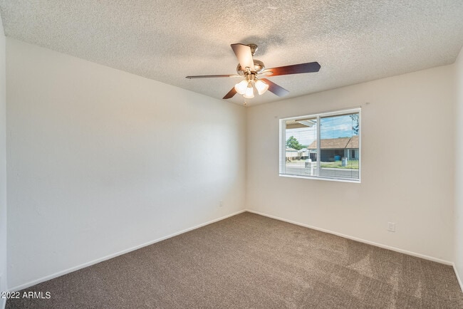 Building Photo - 10424 N 38th Dr