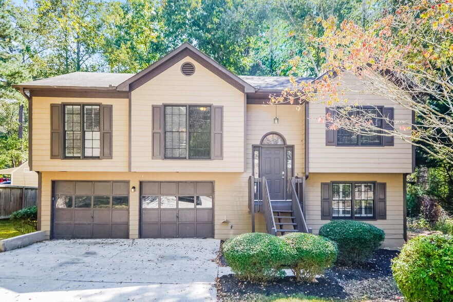 Primary Photo - 2660 Windstream Way NW