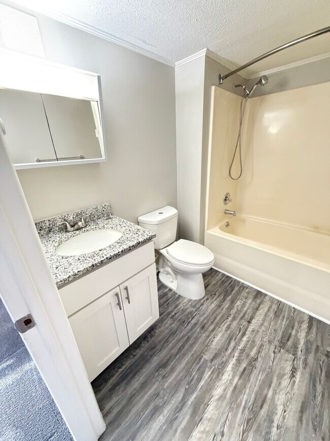 Building Photo - April Savings Are Here! Application Fee WAIVED ALL month!