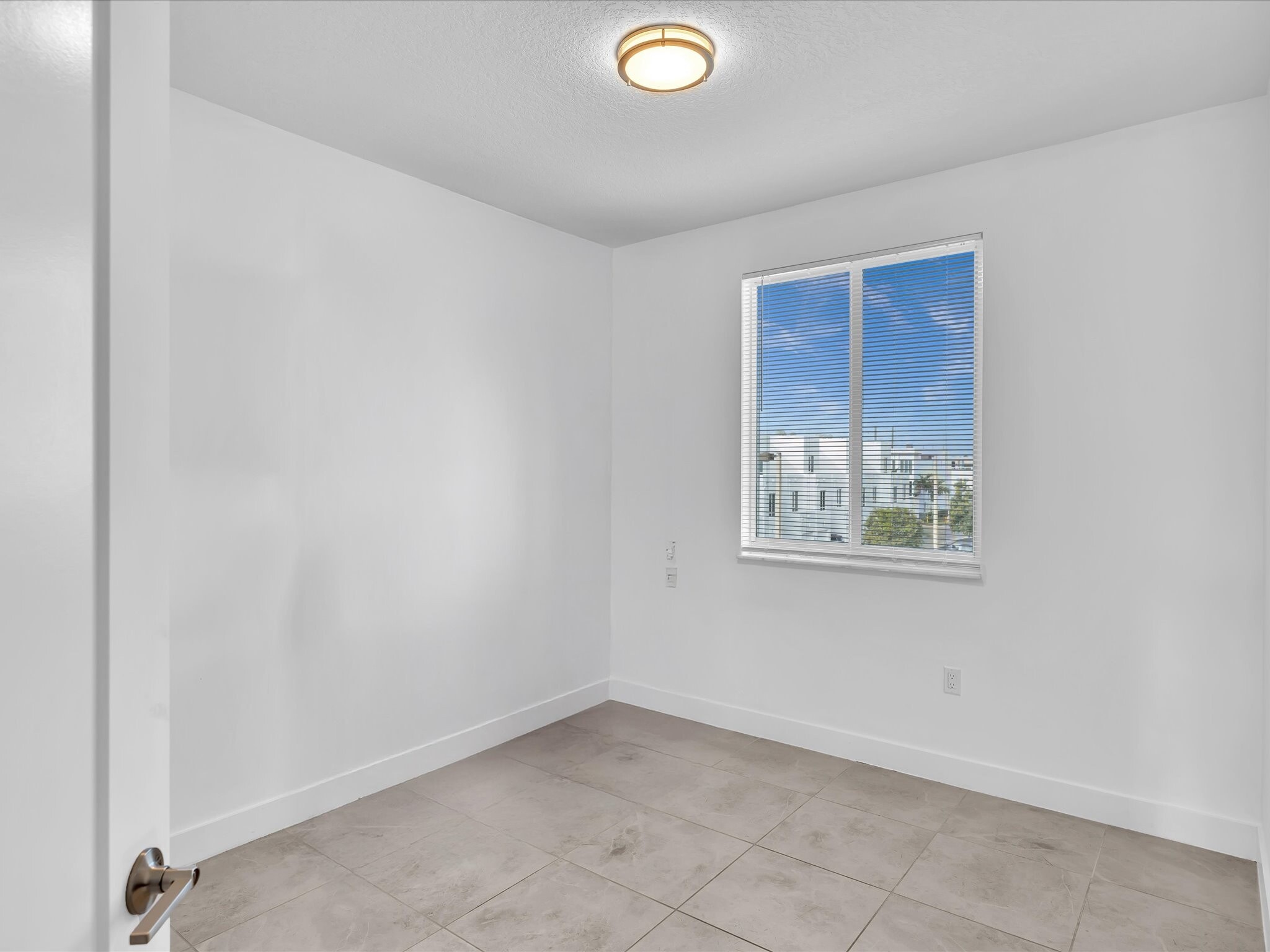 Building Photo - 6410 NW 102nd Path