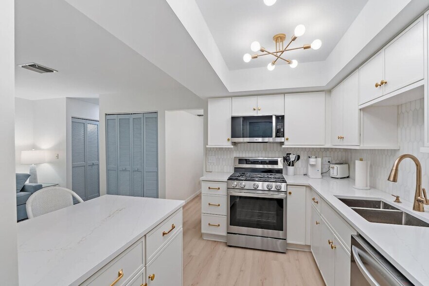 Building Photo - 11830 Brier Patch Ct