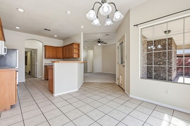 Building Photo - Conveniently Located 4 Bedroom 2 Bath Home