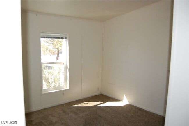 Building Photo - 1781 S Baradonna Rd
