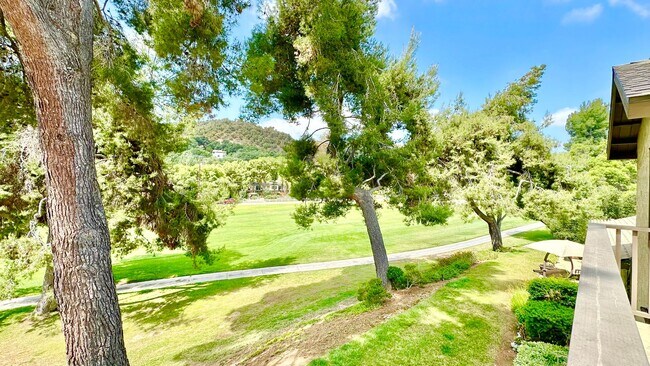 Building Photo - Fully Remodeled Upper Unit Condo in the De...
