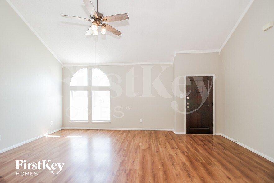 Building Photo - 4917 Stirrup Way