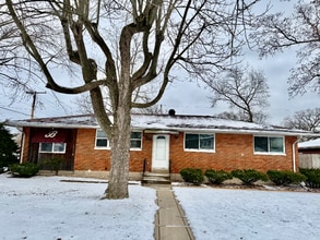 Building Photo - 3011 Peterson St