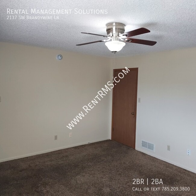Building Photo - 2137 SW Brandywine Ln