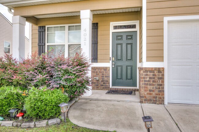 Building Photo - 4 Bedroom Minutes from Fort Eisenhower!