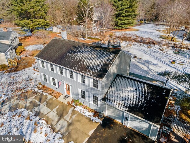 Building Photo - 10622 Runaway Ln