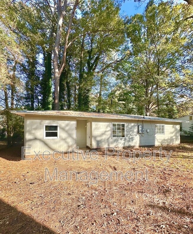 Building Photo - 209 Tucker Ave