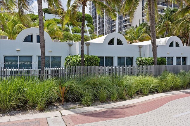 Building Photo - 6365 Collins Ave