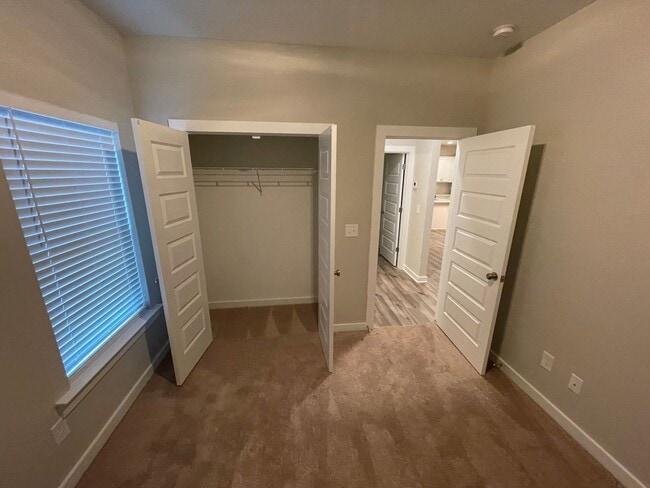 Building Photo - Home for Rent in Oak Grove, AL! COMING SOON!