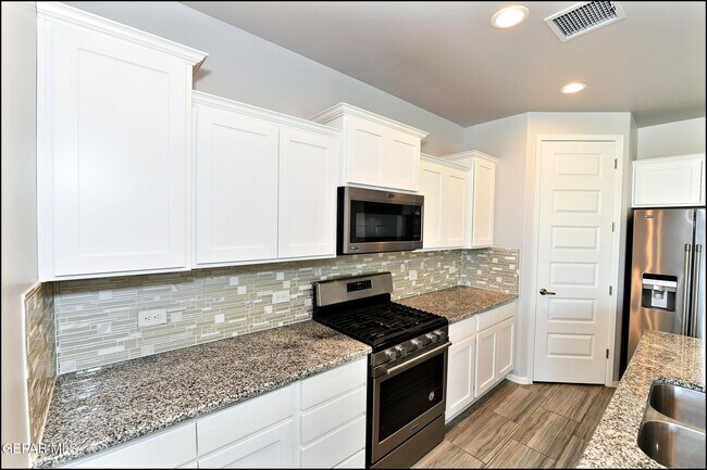 Building Photo - 13621 Olney Ave