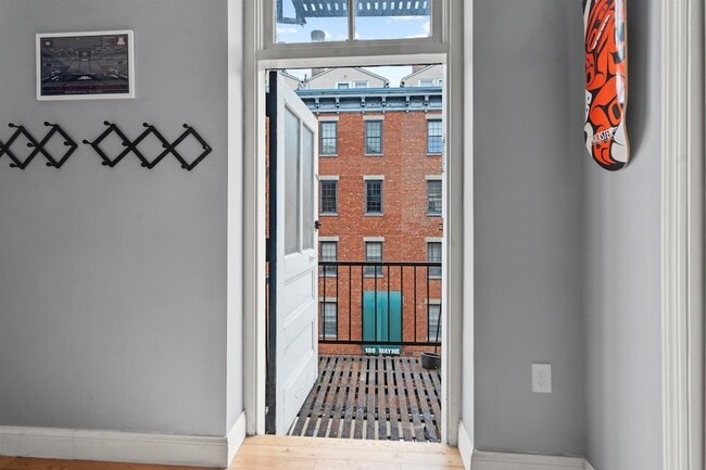 Building Photo - 187 Wayne St