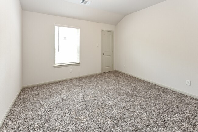 Building Photo - 7927 Fijian Cypress Dr