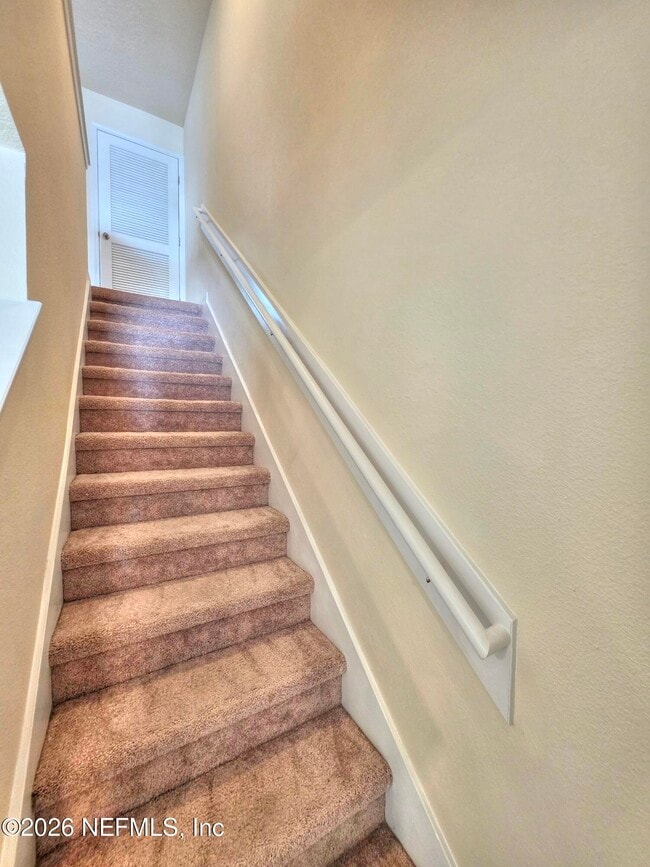 Building Photo - 3972 Vlg Vw Ln