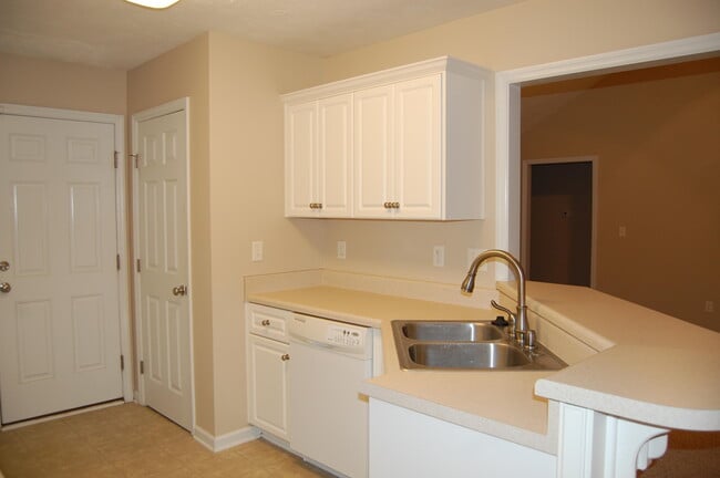 Building Photo - 167 Fox Haven Dr