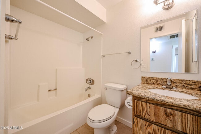 Building Photo - 7208 W Vogel Ave