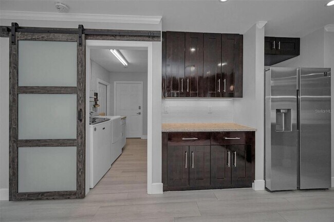 Building Photo - 1502 Cottonwood Terrace