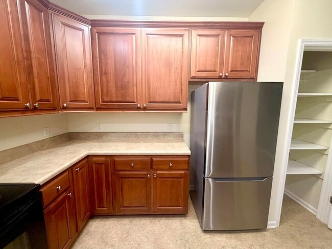 Building Photo - 5644 Mountain Oaks Ln