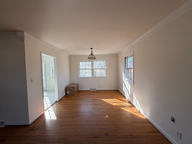 Building Photo - 415 Carrsbrook Dr