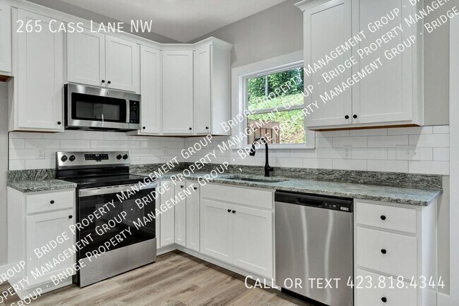 Building Photo - 265 Cass Ln NW
