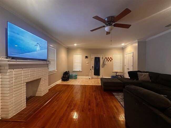 Building Photo - Broadmoor Rental