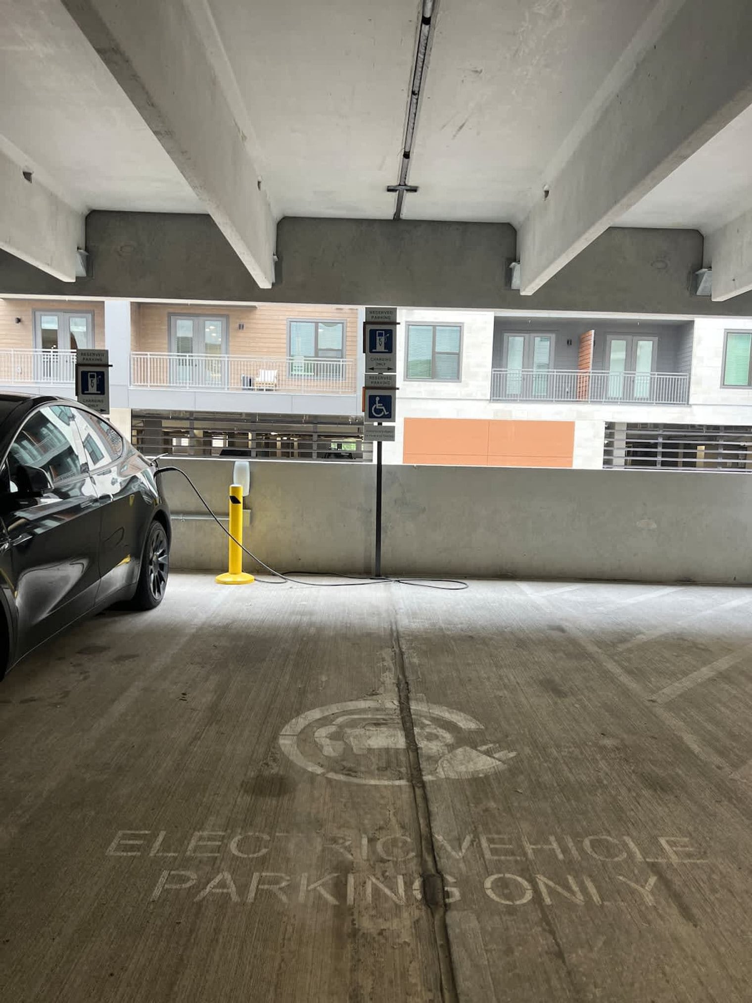 Building Photo - 9127 Research Blvd