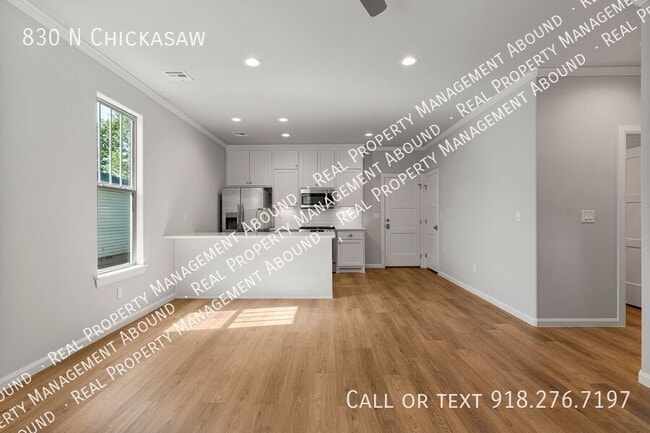 Building Photo - 830 N Chickasaw-