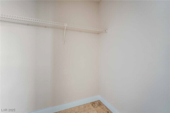 Building Photo - 3769 Carlyle Dr