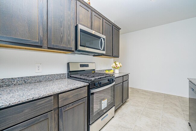Building Photo - 1118 Appaloosa Ln
