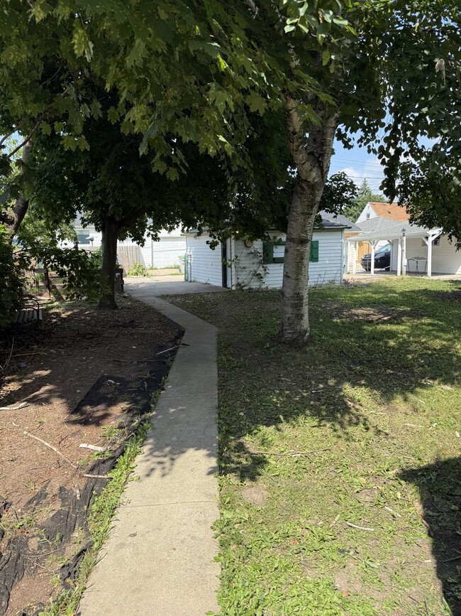 Building Photo - 3909 N 70th St