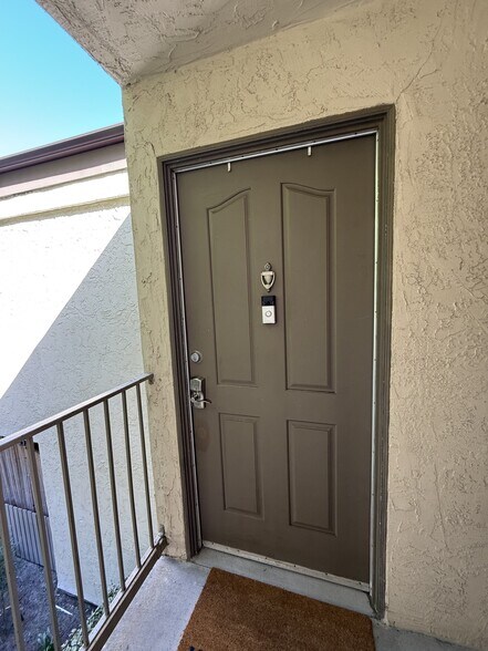 Building Photo - 432 Edgehill Ln