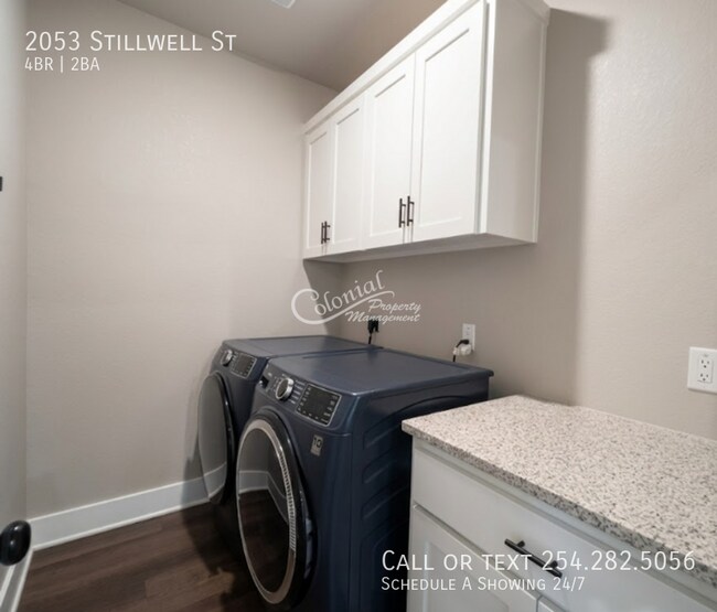 Building Photo - 2053 Stillwell St