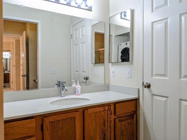 Building Photo - 2 bedroom in Hercules CA 94547