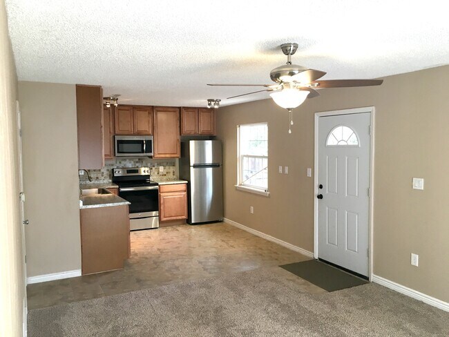 Building Photo - 3300 Madison Ave