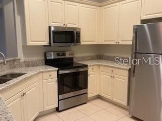 Building Photo - 213 Lourdan Ct