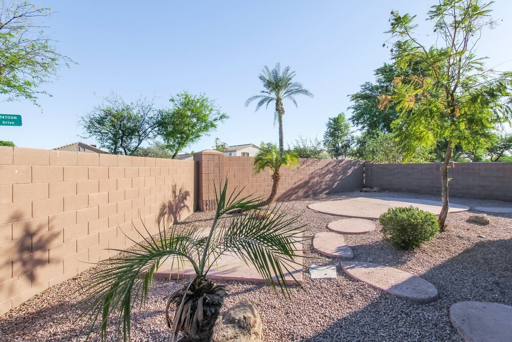 Building Photo - 12501 W Mandalay Ln