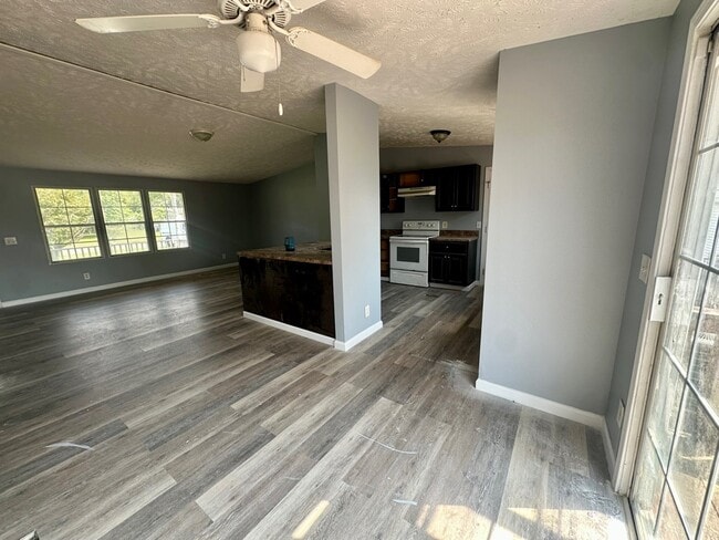 Building Photo - 4108 Bonfield Dr