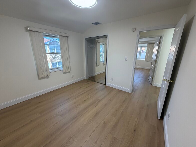 Building Photo - 3837 215th St