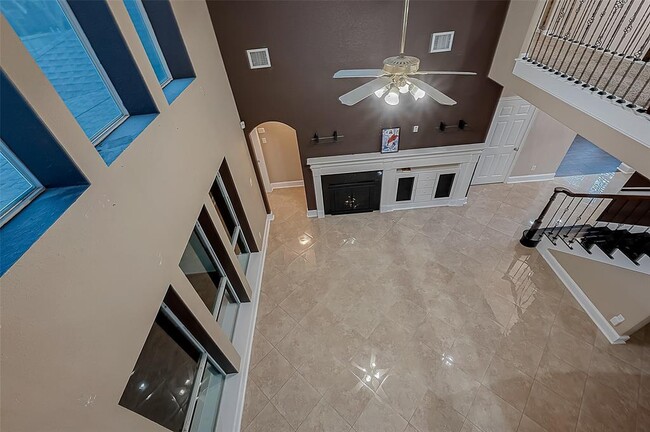 Building Photo - 1419 Kyle Hill Ln