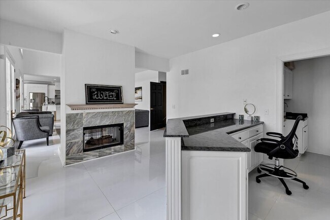 Building Photo - 4206 Royal Fox Dr