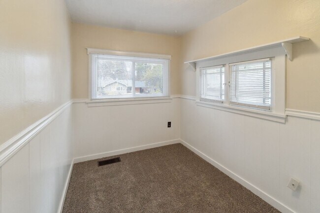 Building Photo - Single Family Home on Spokanes Sought Afte...
