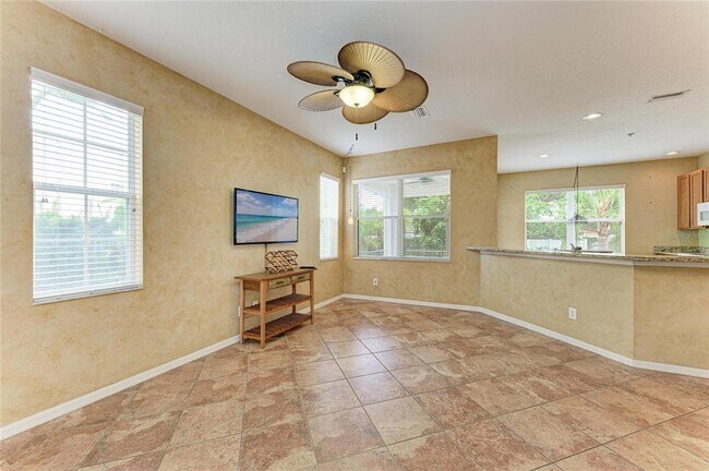 Building Photo - 3931 Yellowstone Cir