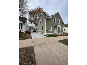 Building Photo - 1035 Winslow Ave