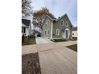 Building Photo - 1035 Winslow Ave