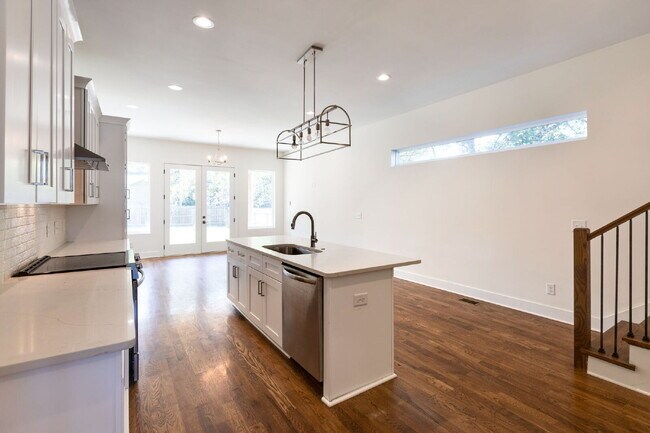 Building Photo - "Charming 4-Bedroom Nashville Oasis with E...