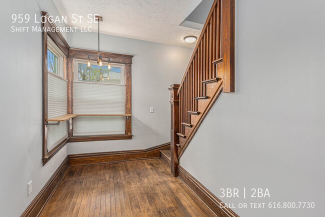 Building Photo - 959 Logan St SE