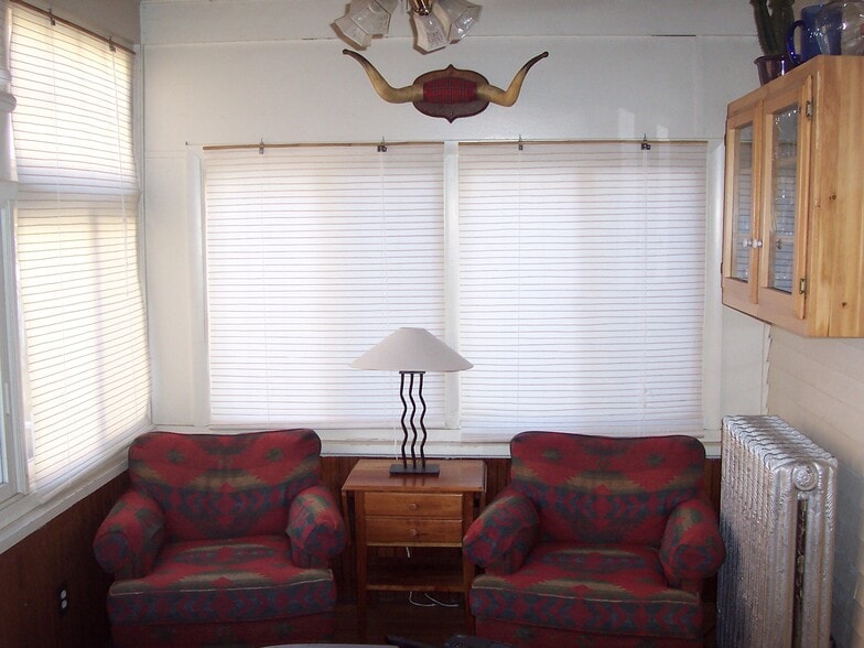 Building Photo - 19 Rogers St